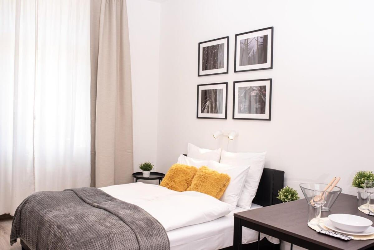 Charming Studio At Downtown Budapest Exterior photo